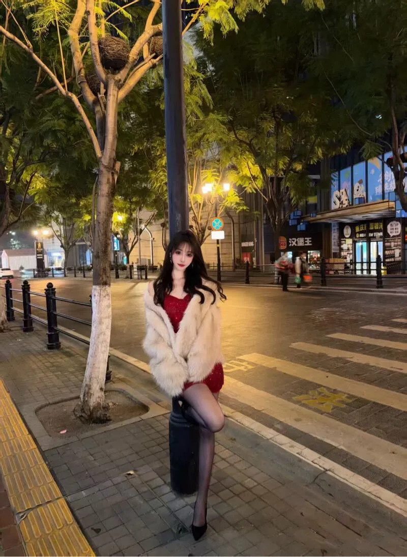 静安 新加坡水会红牌（头牌） 乔恩 Gallery 6