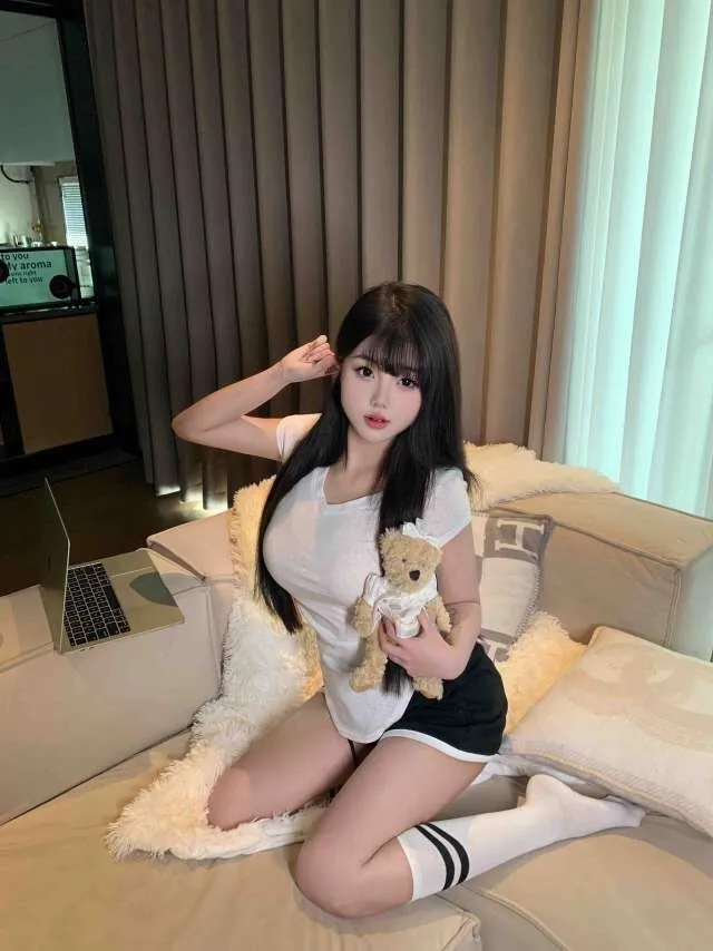 宝山极品御姐韵涵 Gallery 4