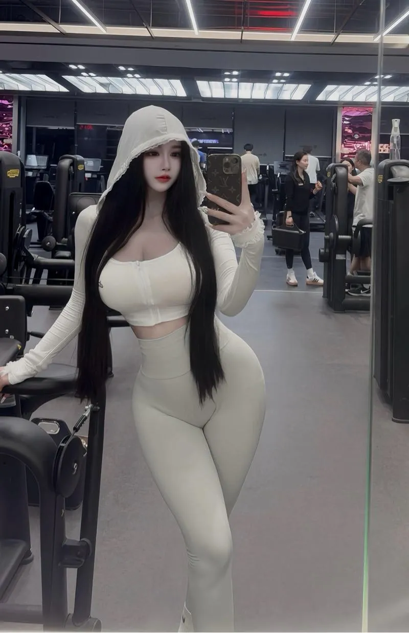 健身款胸大蜜桃臀琳娜 Gallery 1