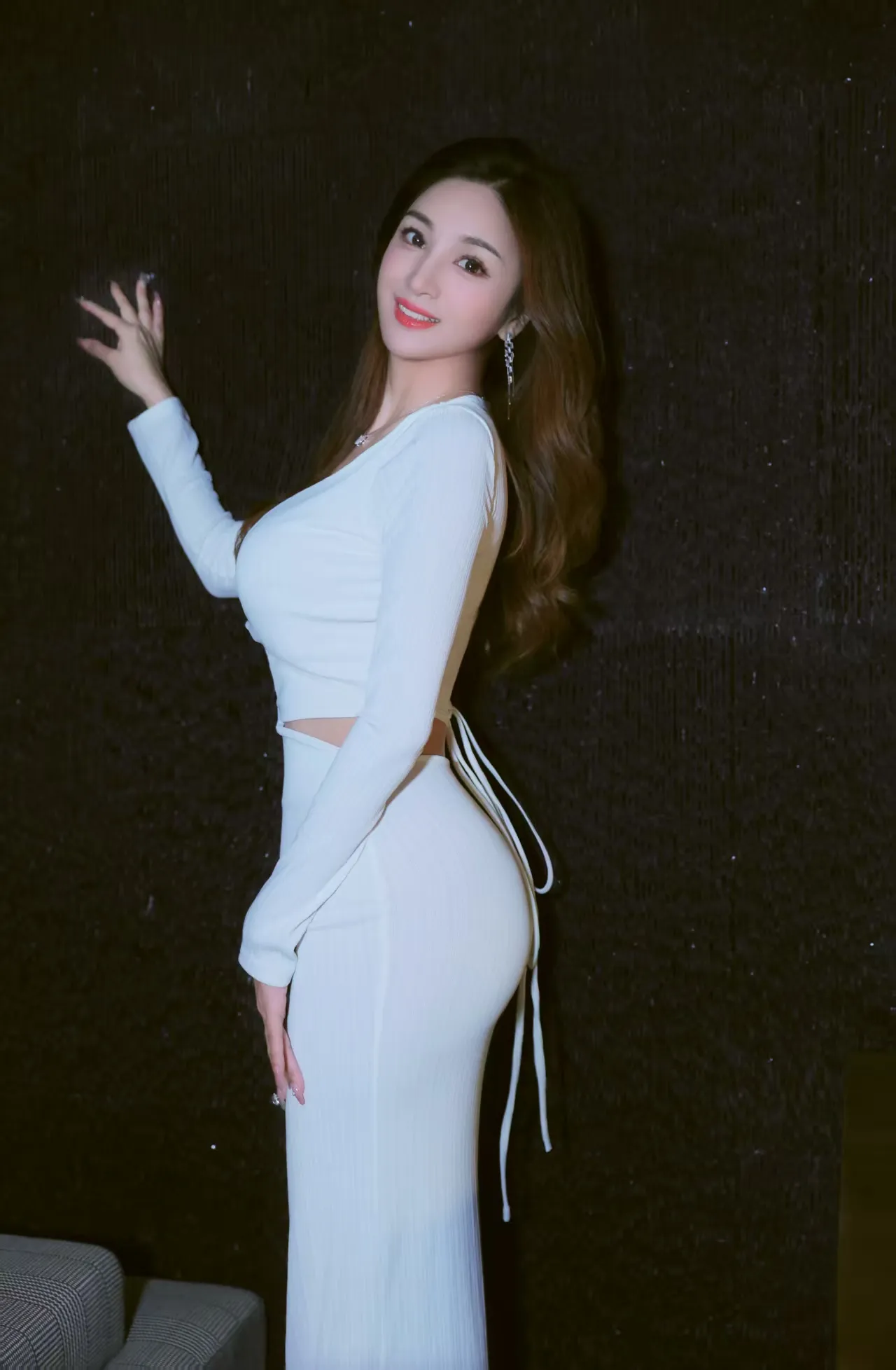 极品御姐车模诗诗