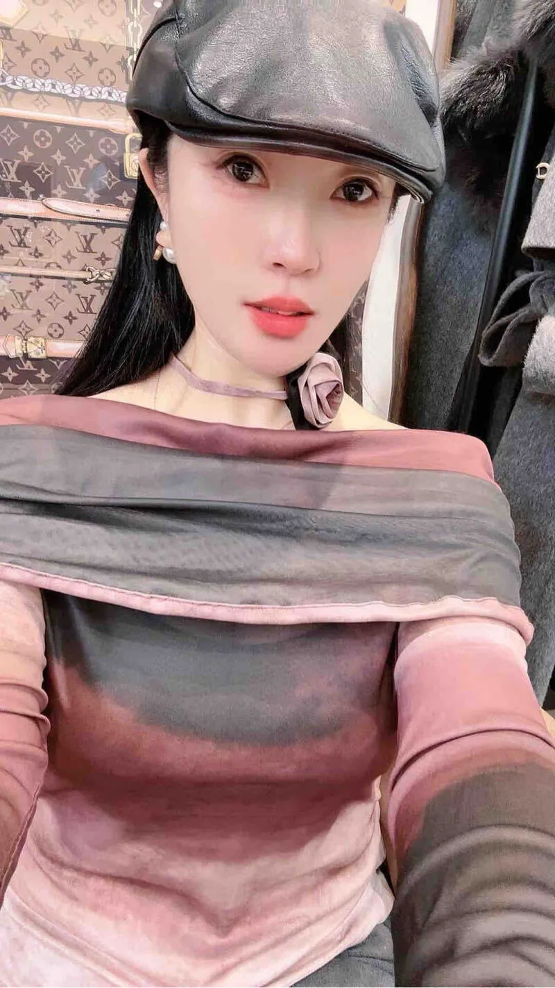 闵行极品人妻少妇暖暖 Gallery 6