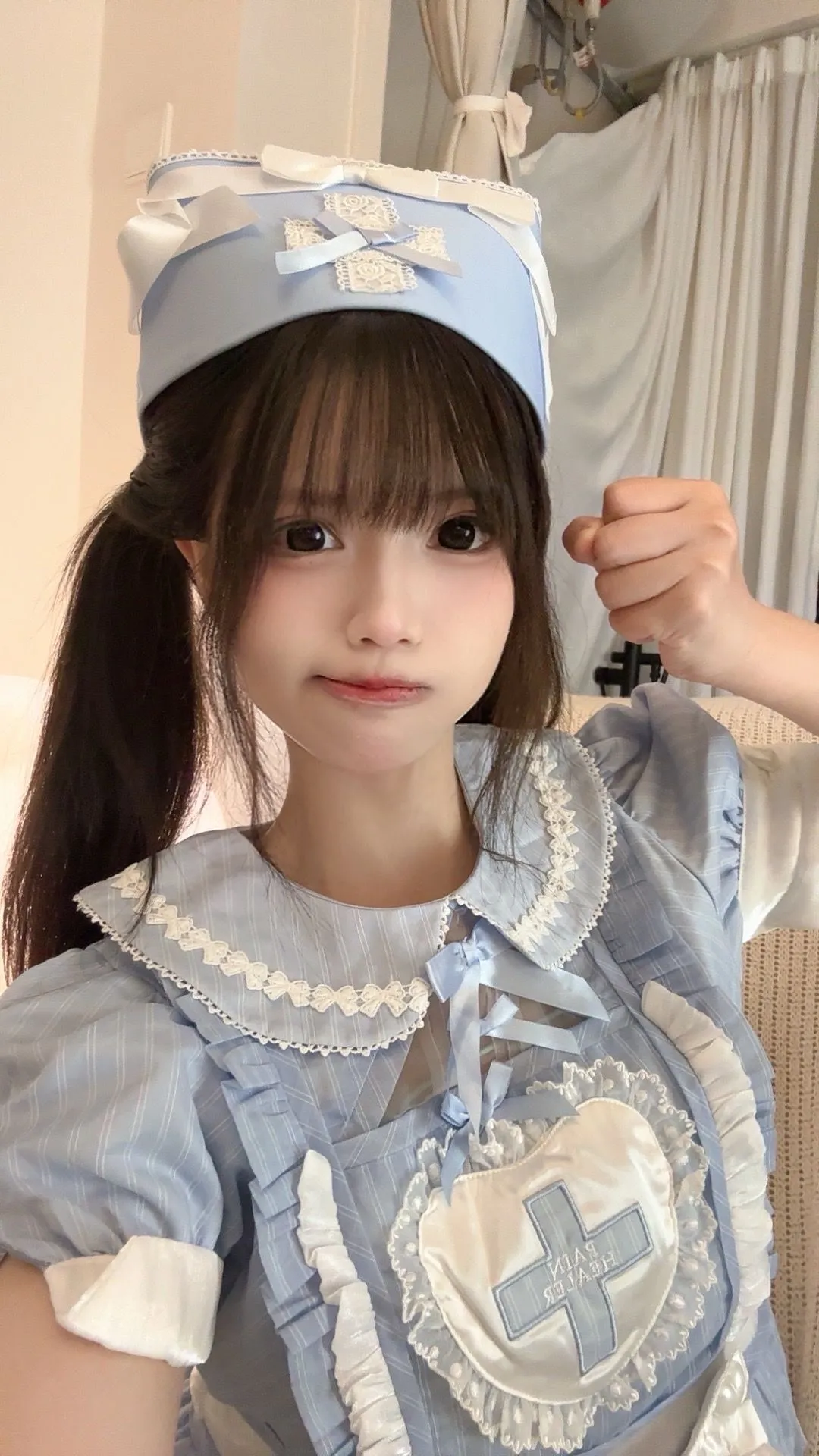 高中学生 赵小雨 兼职首开