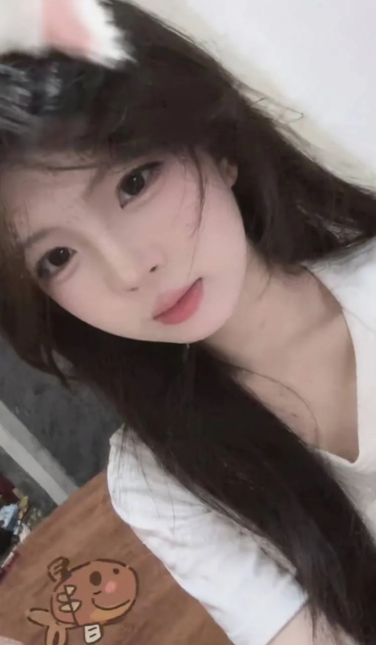 浦东纯新人14号首开  小叶子 极品萝莉（假陪） Gallery 5