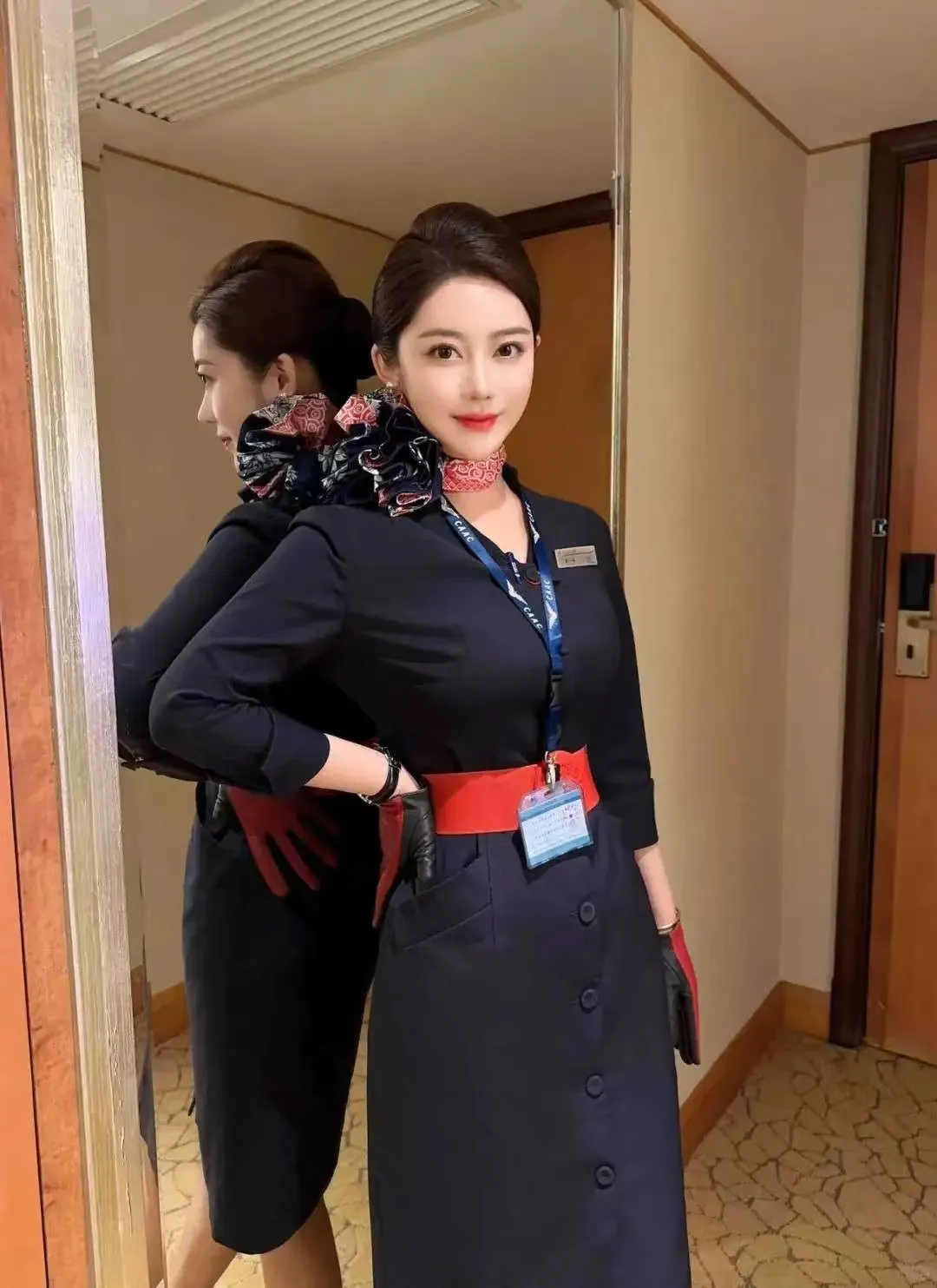 小鱼儿🏠静安, 东航空姐 畫廊 3