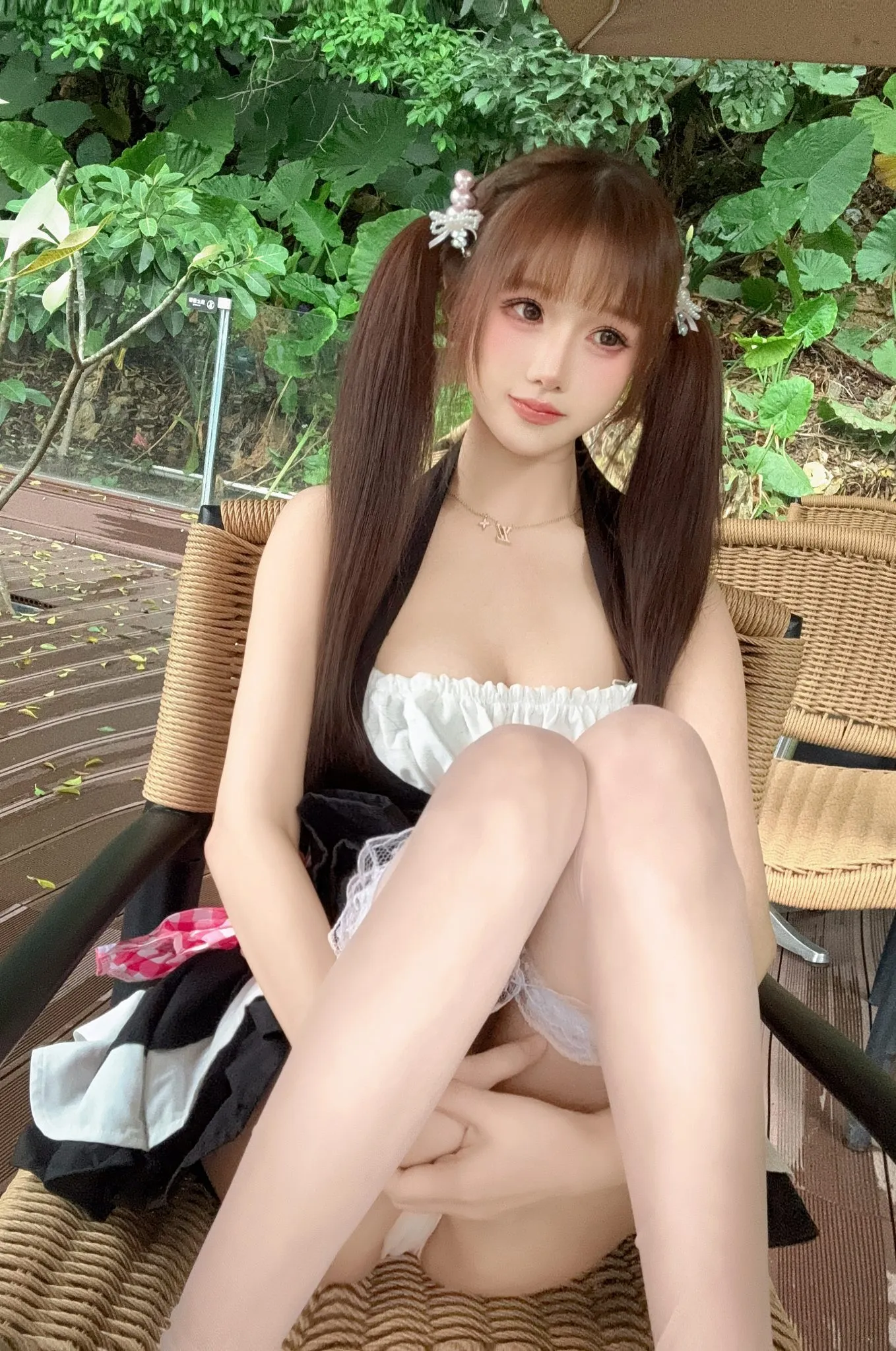 Y1998E-点点浦东白虎极品小🏠三外五 Gallery 4