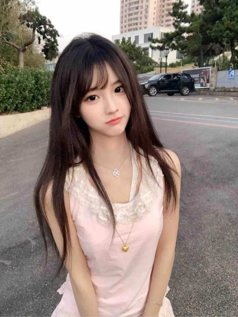 130新人白小纯兼职莹莹 Gallery 1