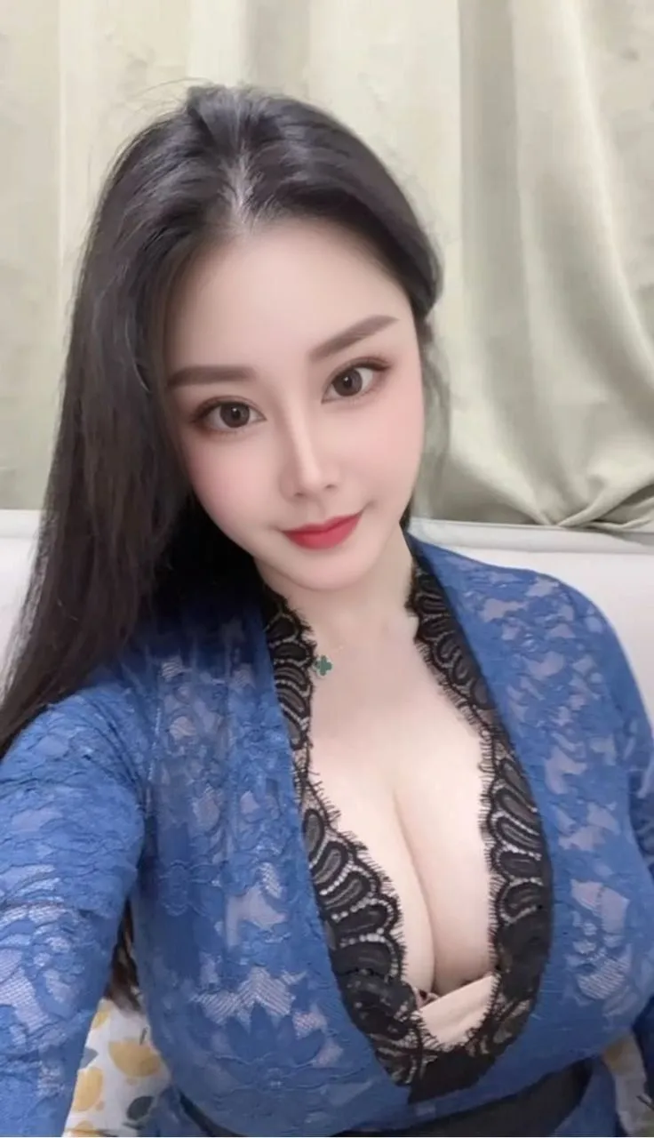 闵行特服水娃wtcpsm女王🉑轻度女奴🉑双飞 Gallery 3