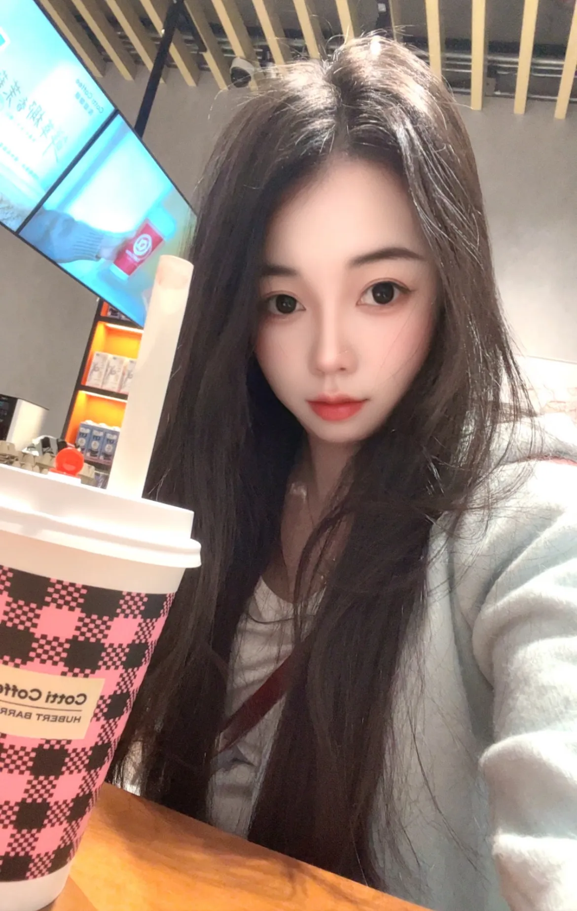 美佳 ⬇️海新人 小白纯 Gallery 5