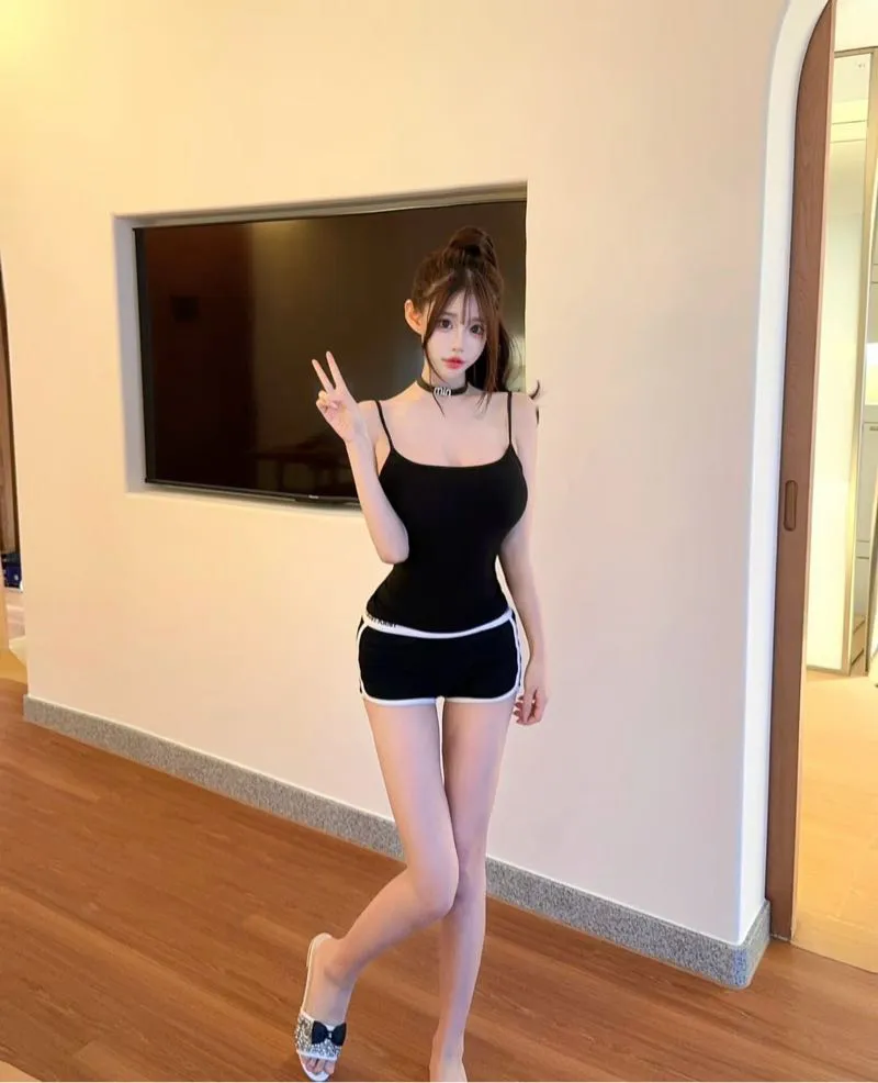 白虎萝莉新人 鹅宝 Gallery 2