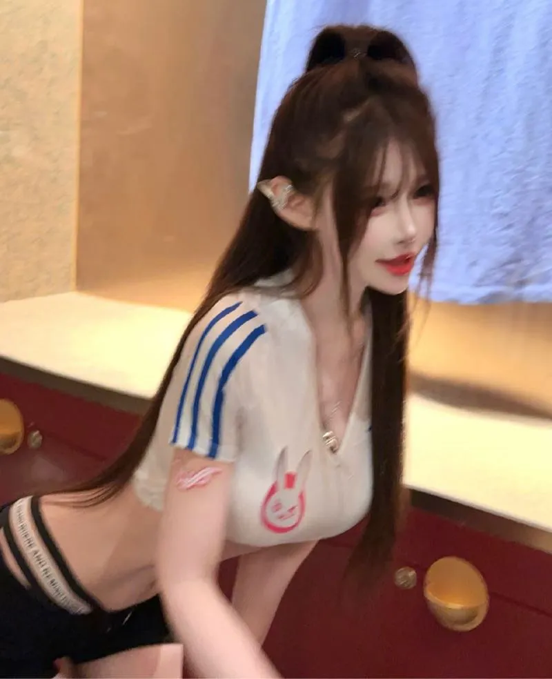 白虎萝莉新人 鹅宝 Gallery 7