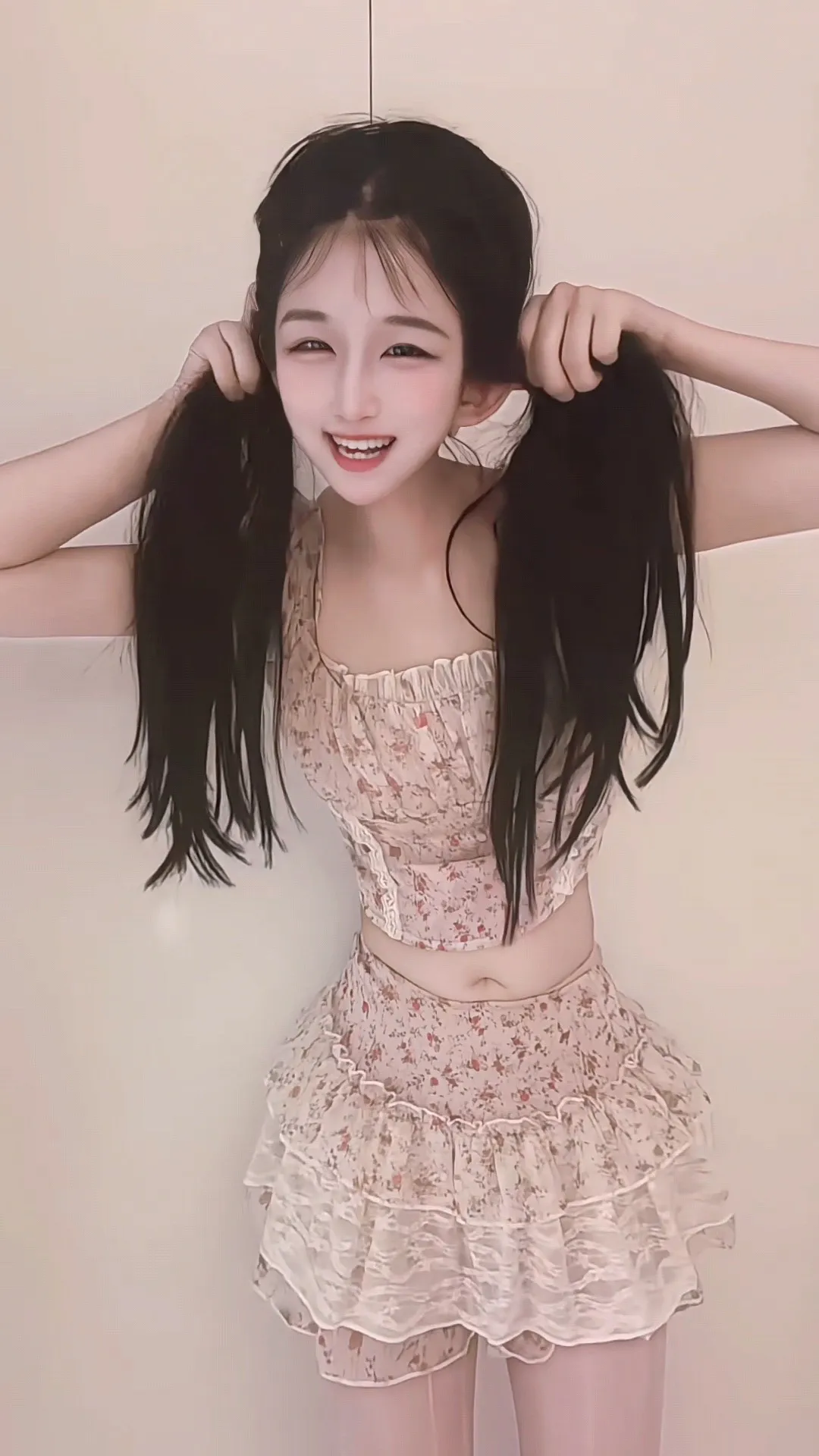 萝莉一字马 樱花 学生兼职 Gallery 4