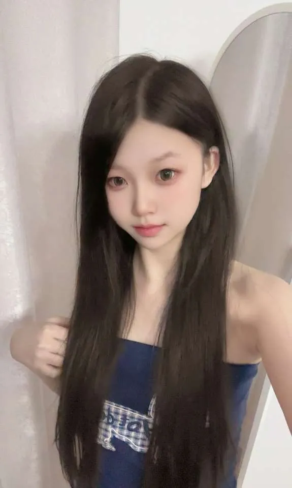 浦东新人嫩妹白虎小小 Gallery 4