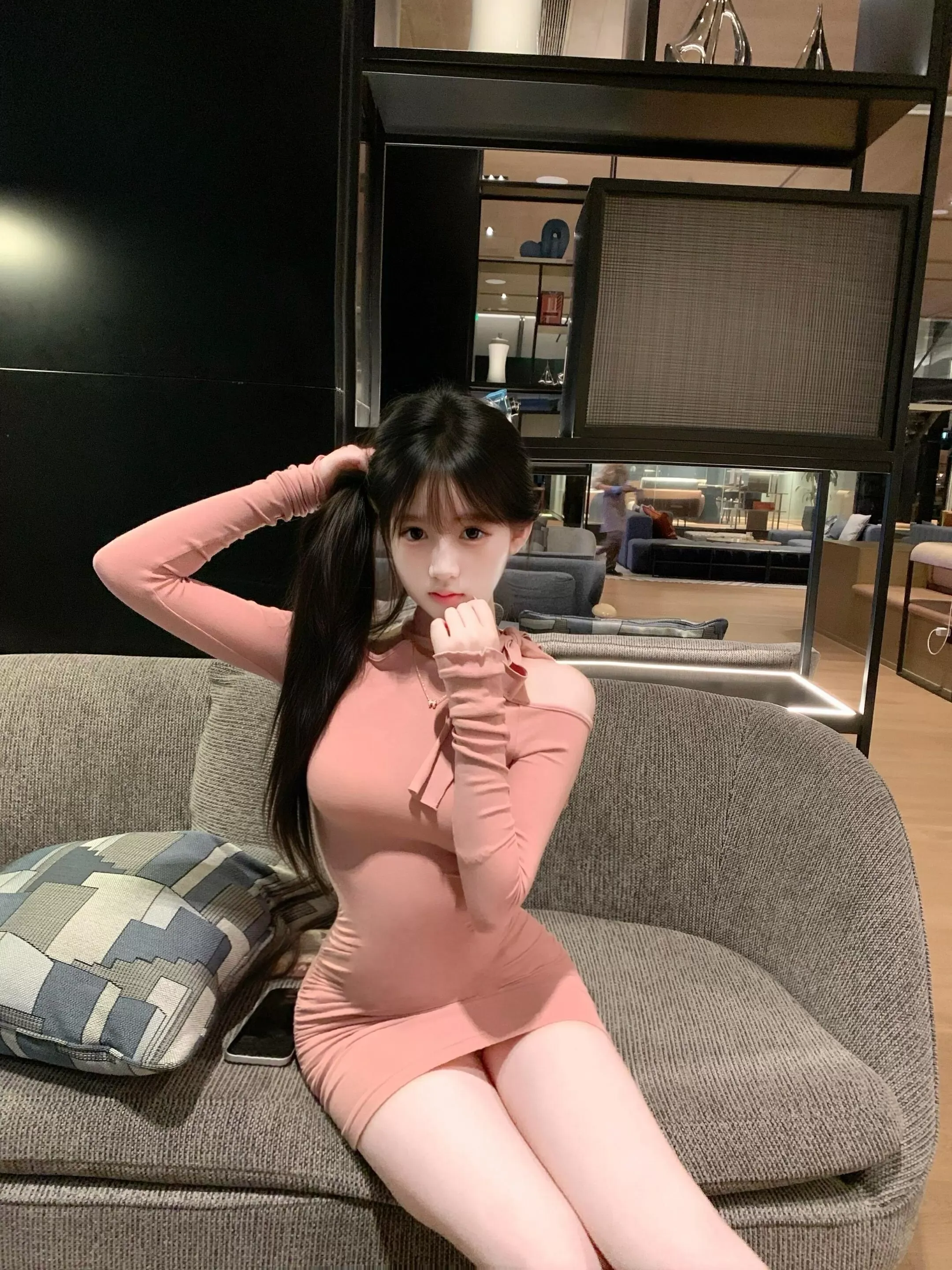 粉嫩小萝莉 奶瓶🍼 Gallery 5