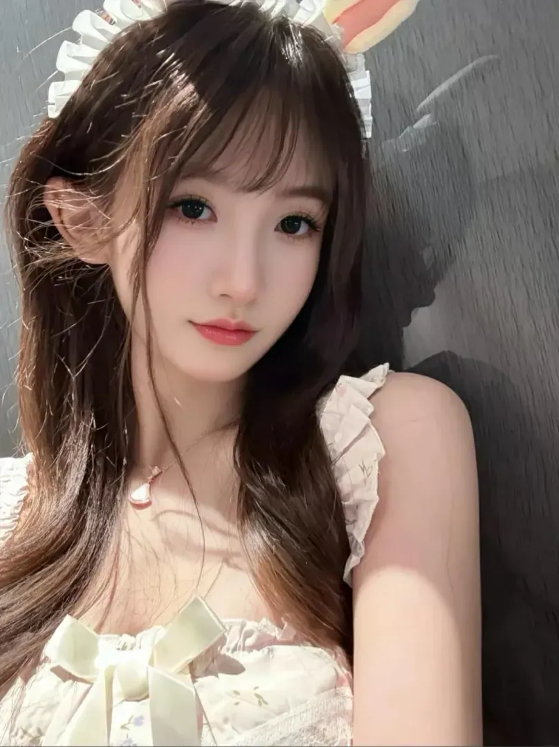 06西梅,萝莉炮架,无纹身,🉑🈚,刚下海兼职 Gallery 5
