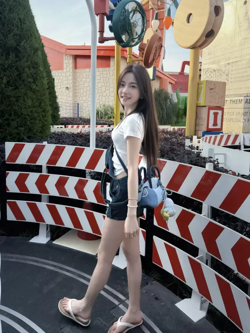 可瑶,纯小白刚下海三点粉下面紧 Gallery 6