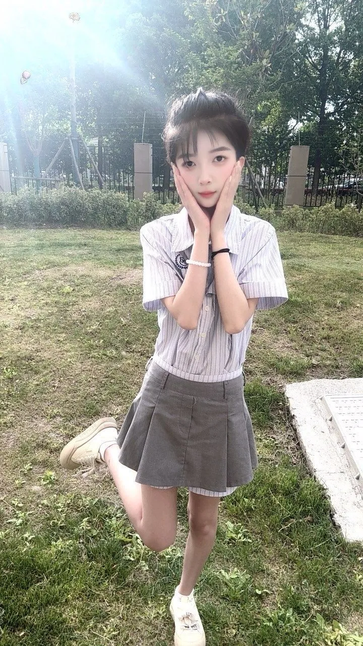 点点❤️白小纯~骨感筷子腿 Gallery 7