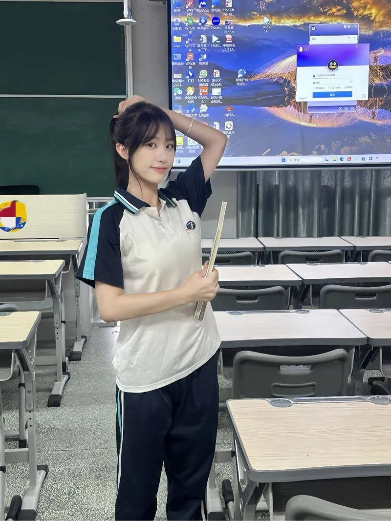 徐汇首次下海 念念