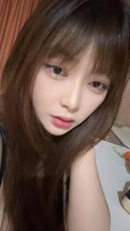 松江❤️梦梦 顶骚大奶 主动热情 真人真照 Gallery 6