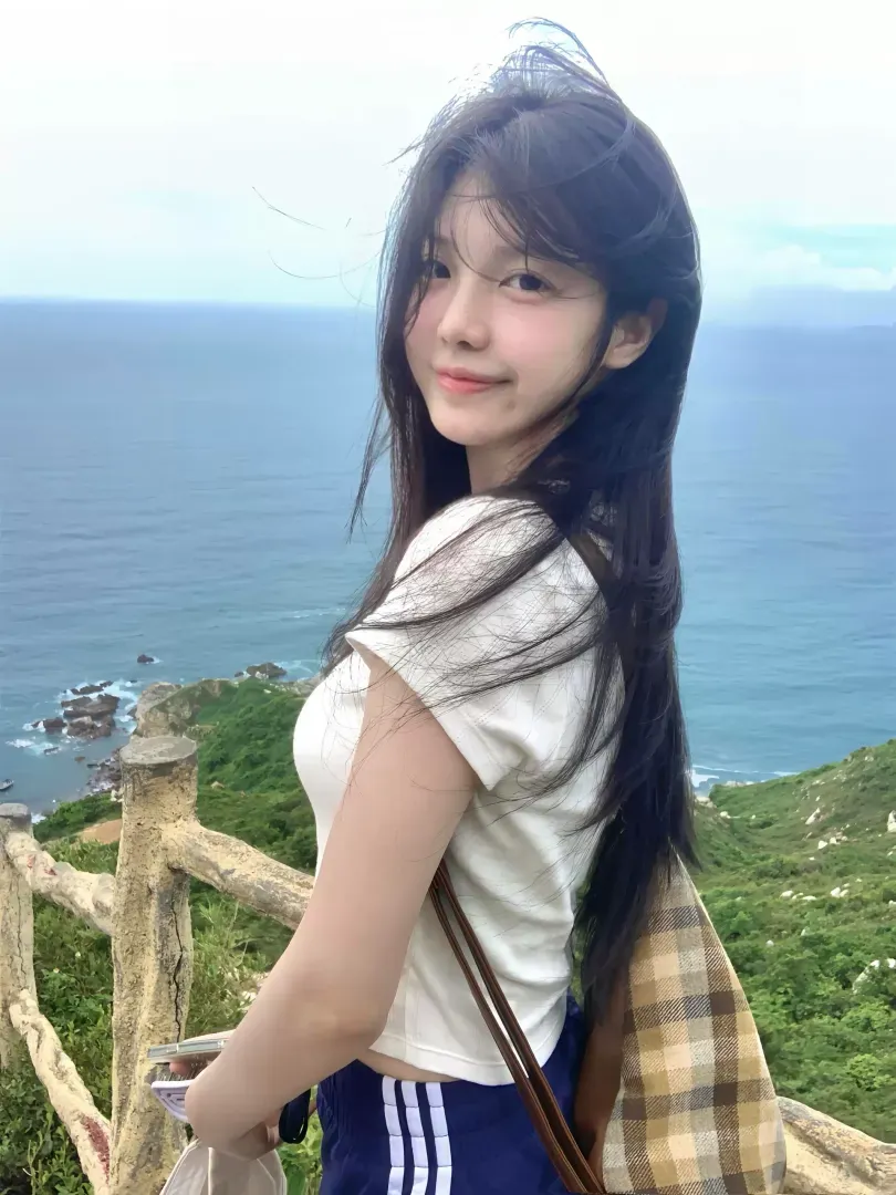 灵灵 在校女高软萌清纯笑容小天使 Gallery 3