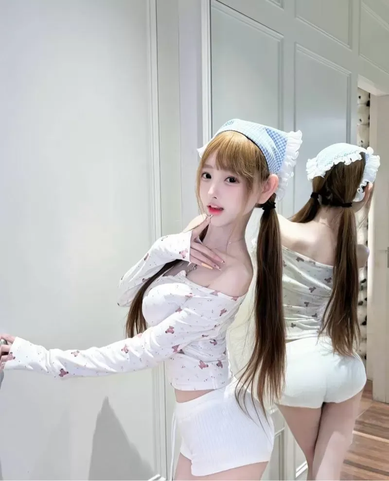 团子🍡童颜巨R Gallery 2