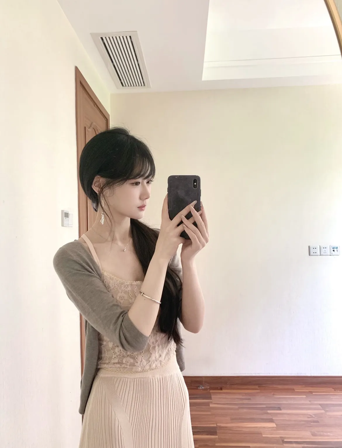 浦东 桑桑 大学学妹兼职 纯洁没有风尘气 Gallery 7