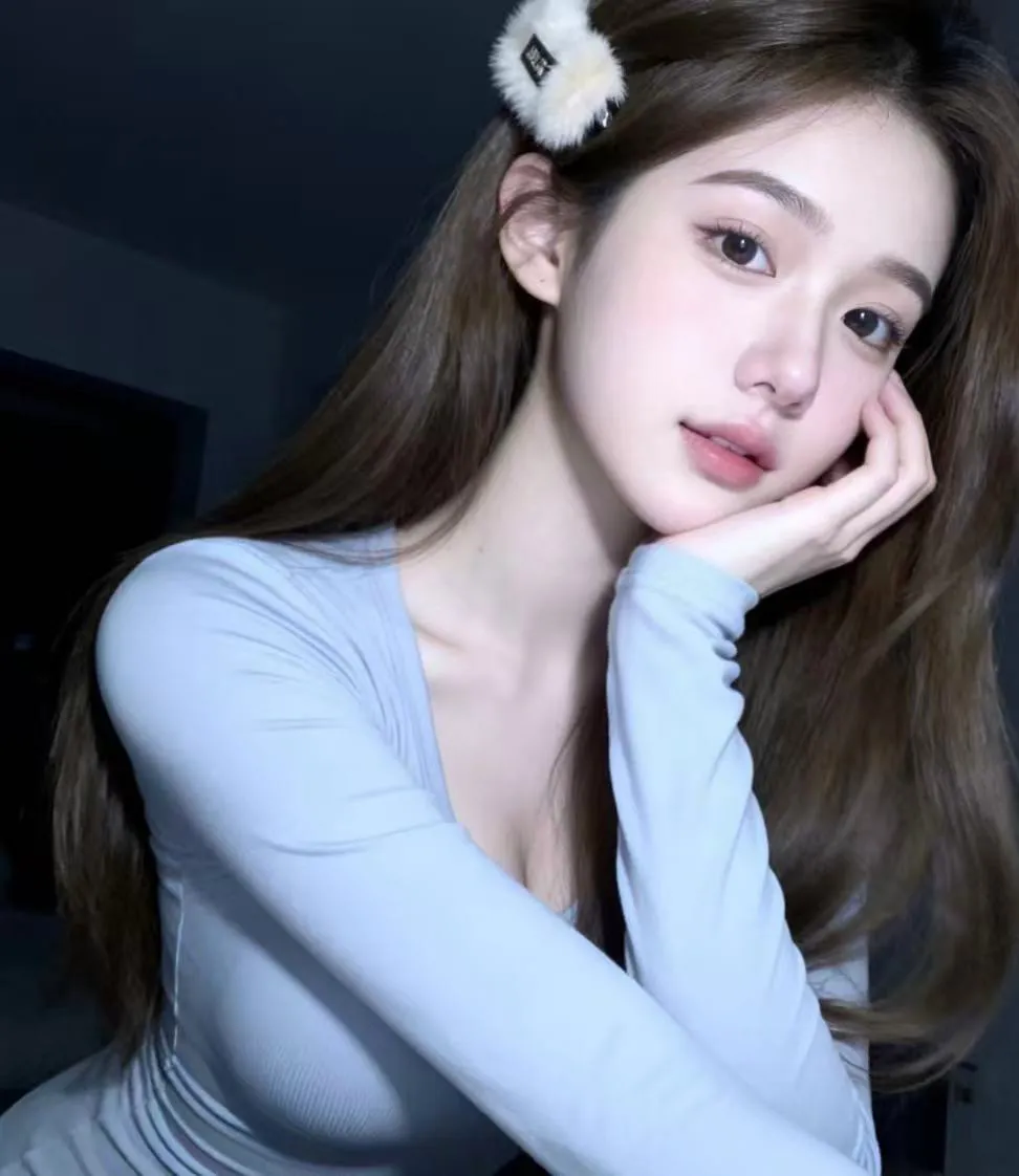 徐汇 蓝心 甜 御 大学毕业生高颜值高学历短开 Gallery 3