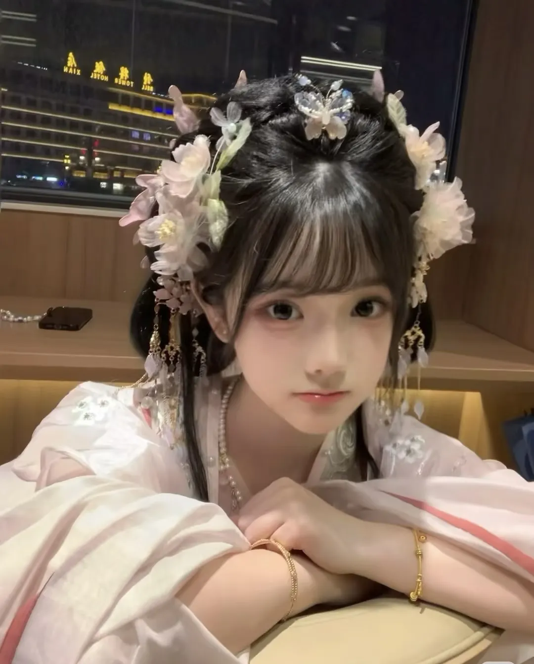 香菜,萌妹子嫩嫩嫩三点粉下面紧
