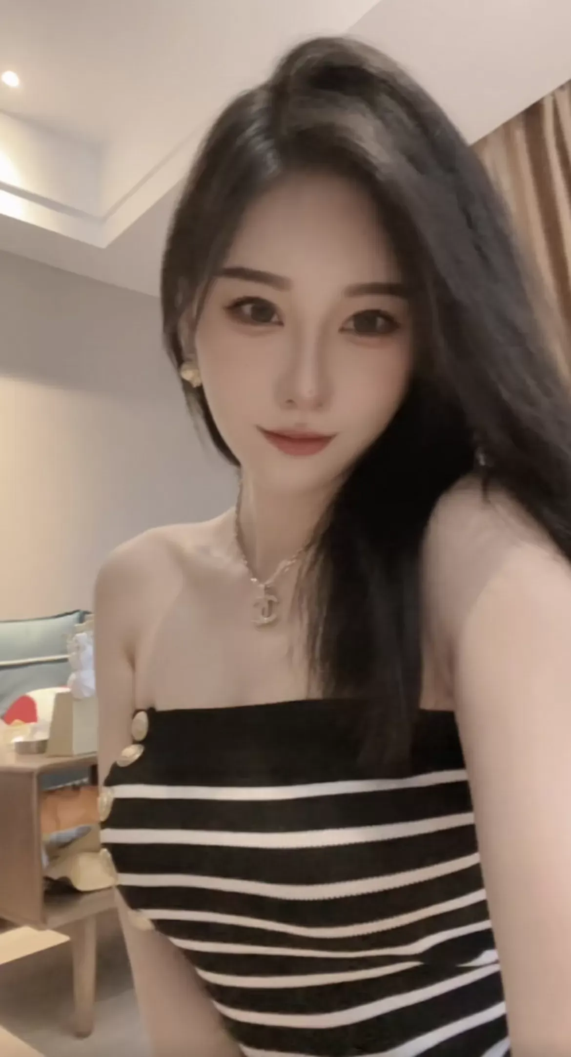 杏儿 外表清纯实则床上淫荡又疯狂 Gallery 5