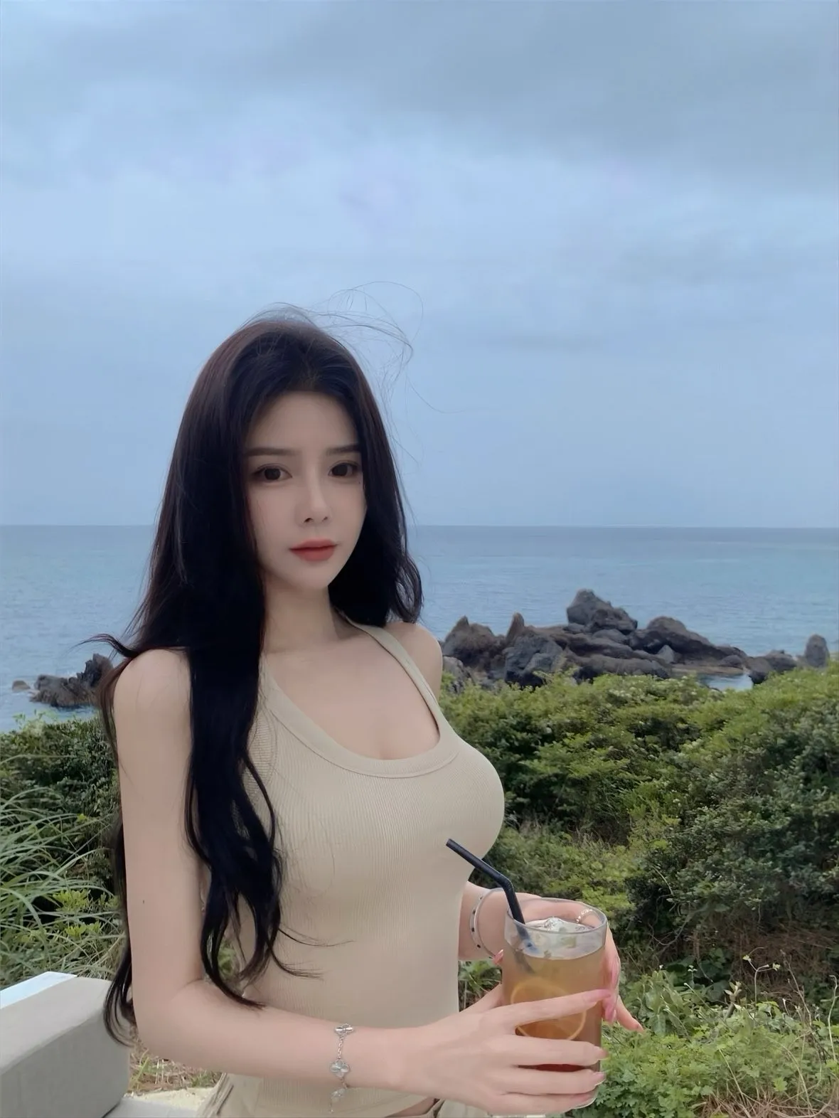陆家嘴莞式红牌 晶晶 Gallery 7