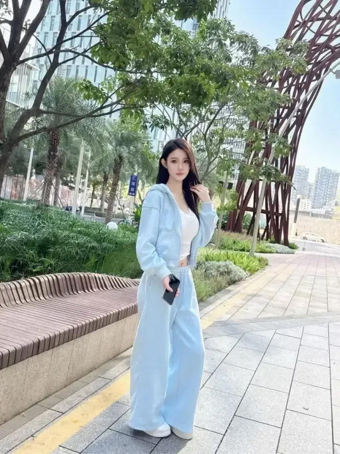 霜霜 极品校花床上摇摇乐 Gallery 6