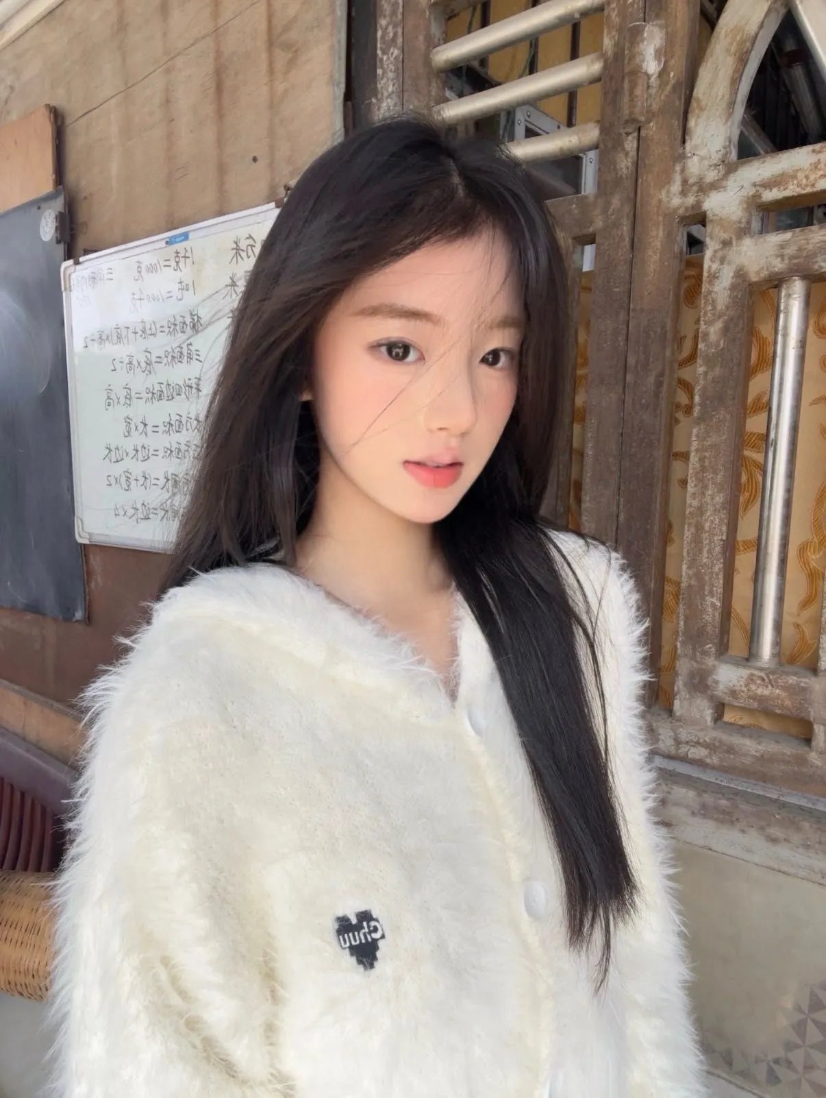 普陀169D极品白小纯细腰马甲线 Gallery 7