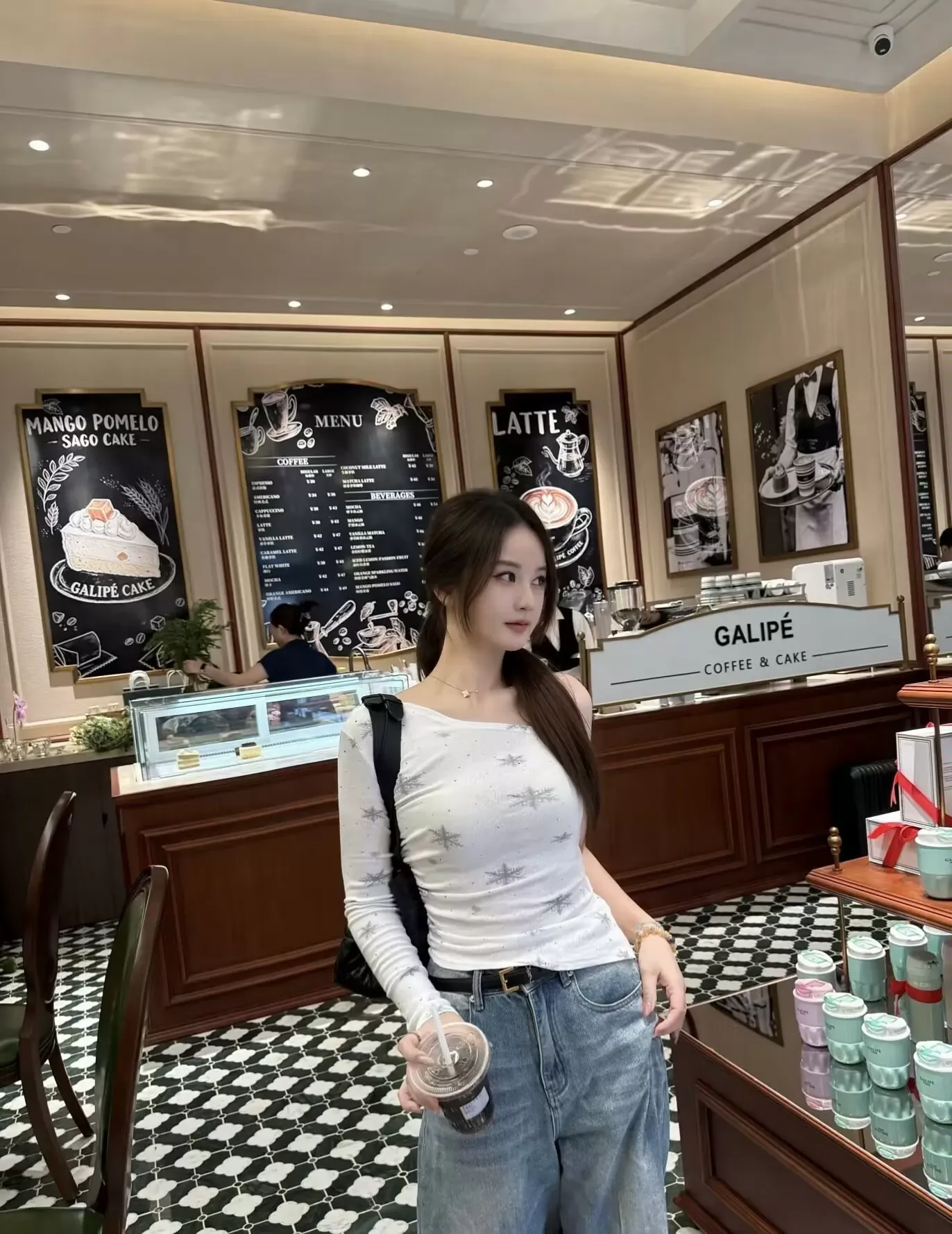 闵行天然大胸 子瑶 毒🐉 🐍吻 Gallery 3