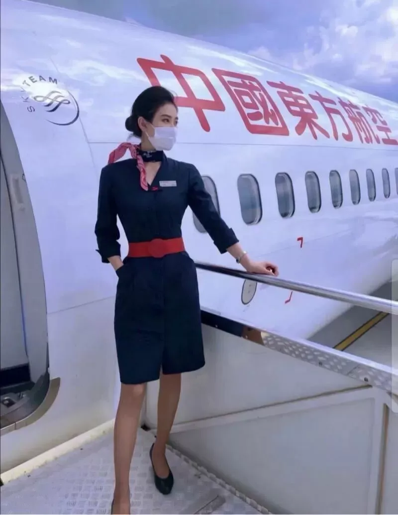 K2405B-空姐 普陀运动博主名校毕业 170C.
