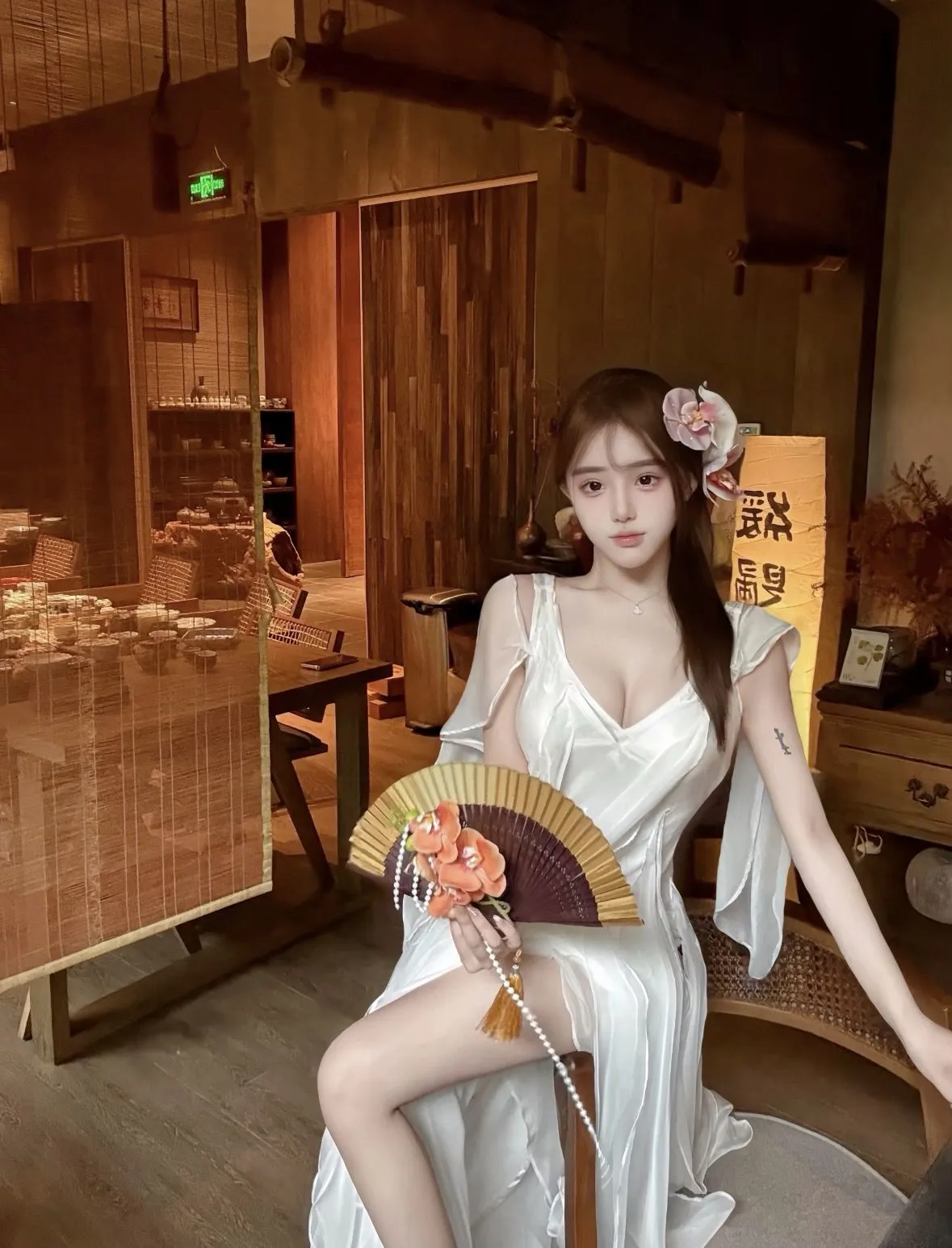 普陀172G童颜巨乳细腰翘臀清纯学妹鹦鹉