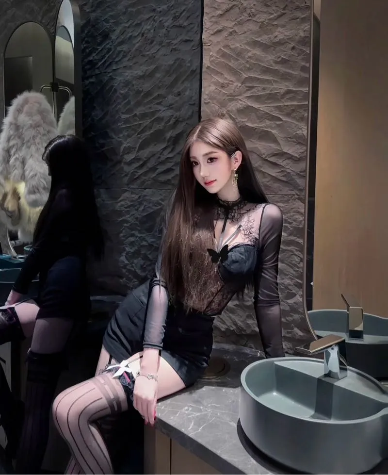 赵微微床上骚 表面很文静 Gallery 4