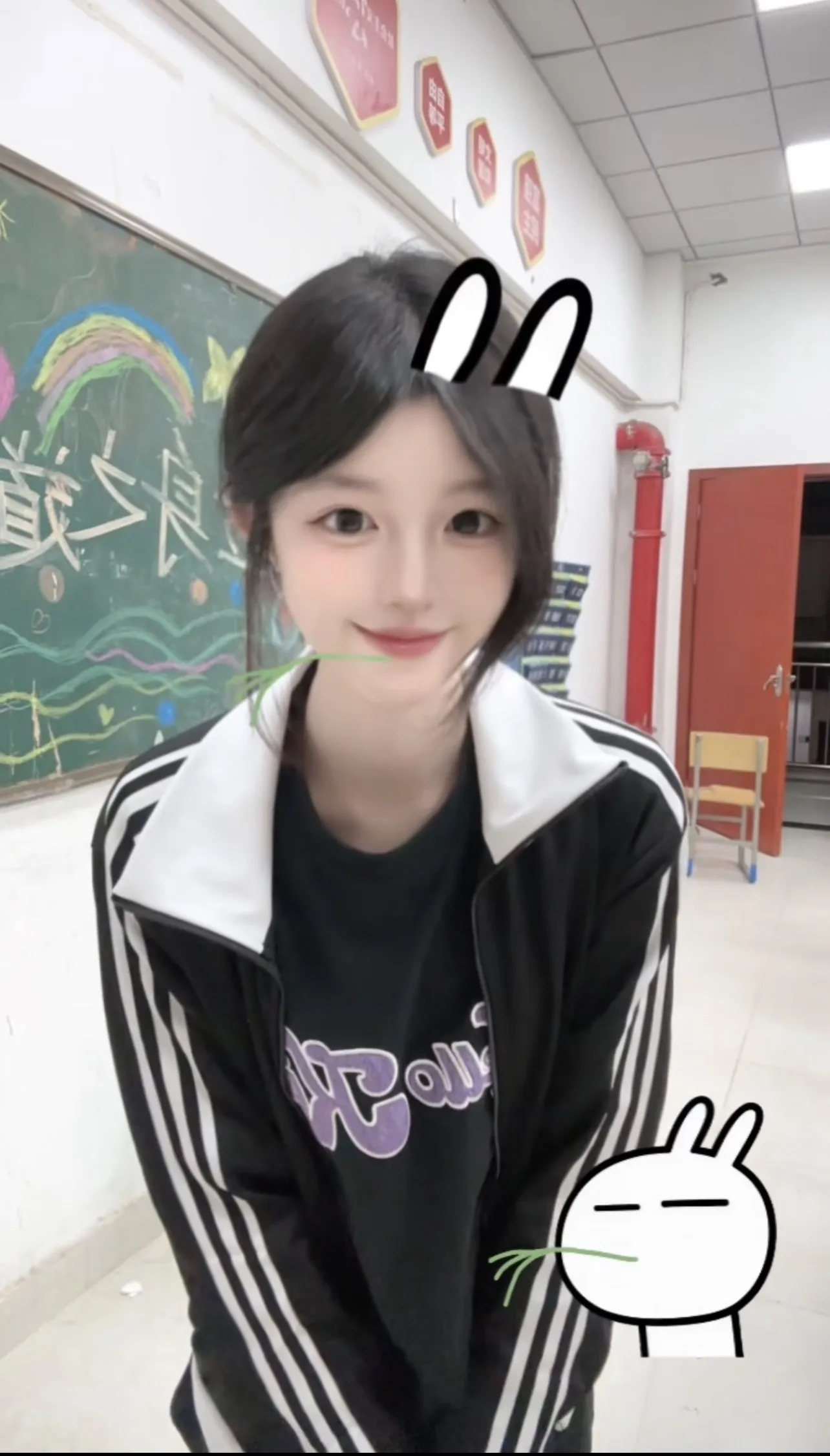 高中学妹娜娜被迫⬇️海 Gallery 4