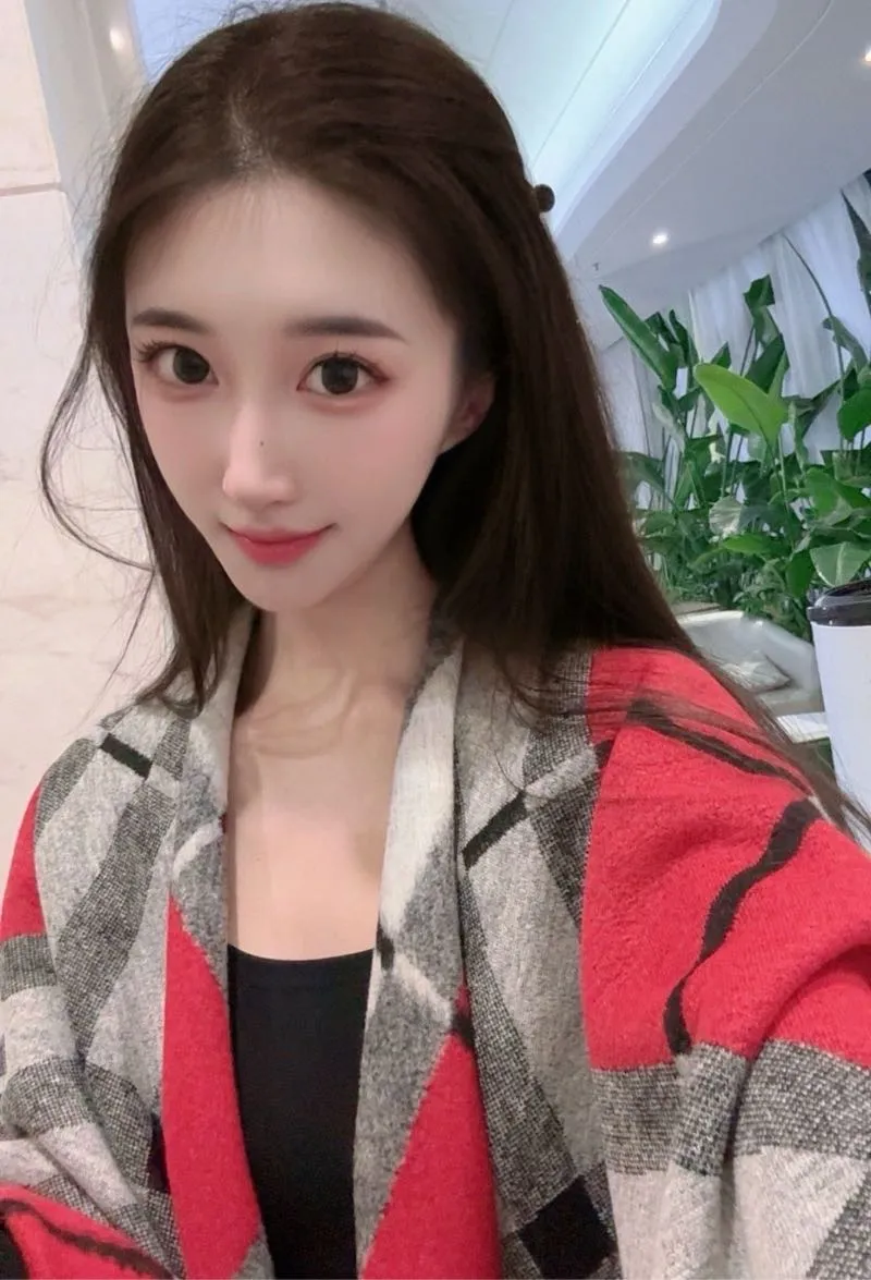 江南美女苒苒 真实大学生 柳腰身 筷子腿 Gallery 5