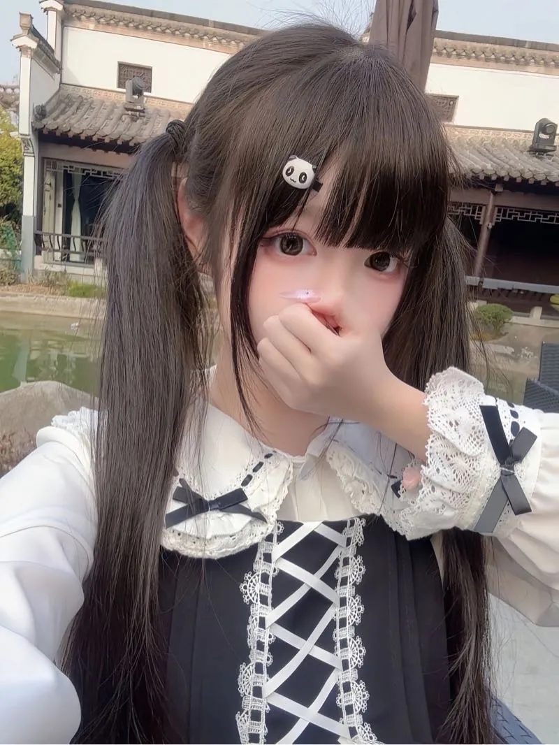 🌈小小鱼 幼态娃娃脸懵懂可爱白皙皮肤