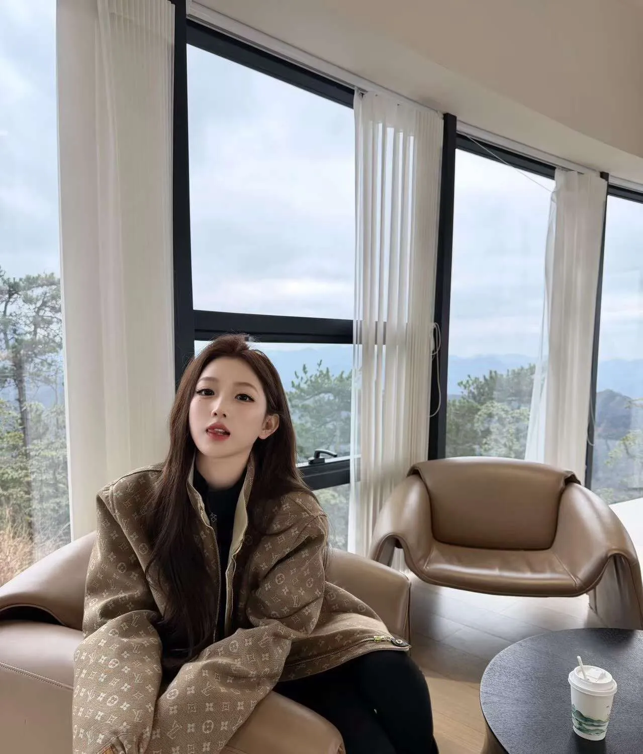 静安175D健身女神蜜桃臀马甲线鹦鹉 Gallery 4