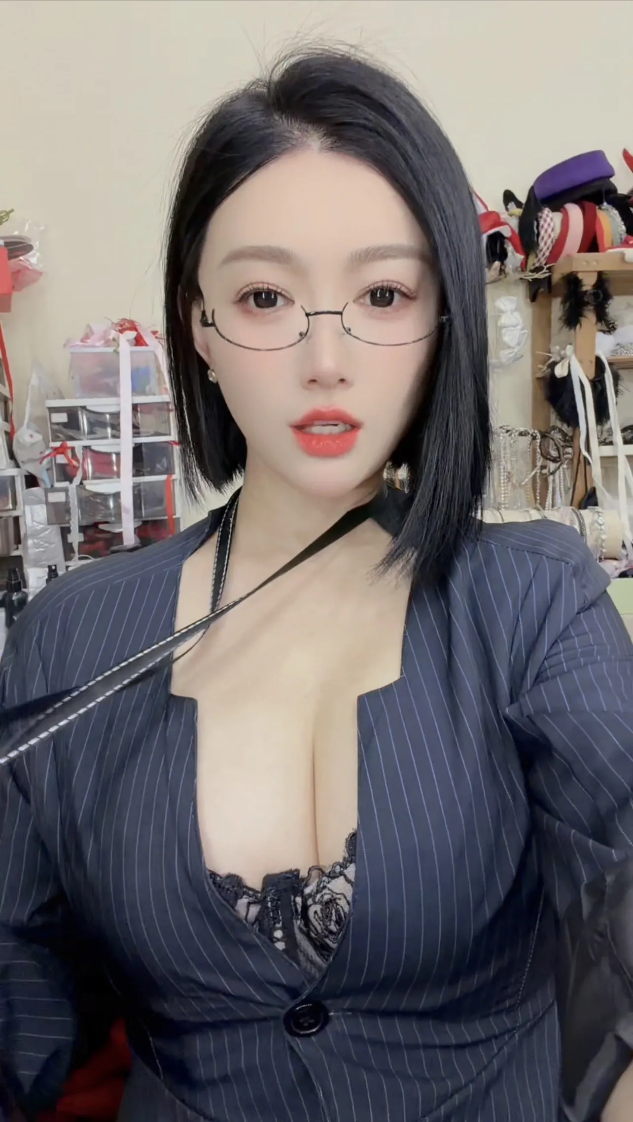 静安第一网红、极品御姐兼职F杯 Gallery 2