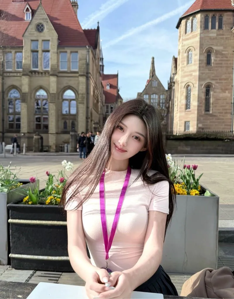 艺术系毕业生🎓艾米