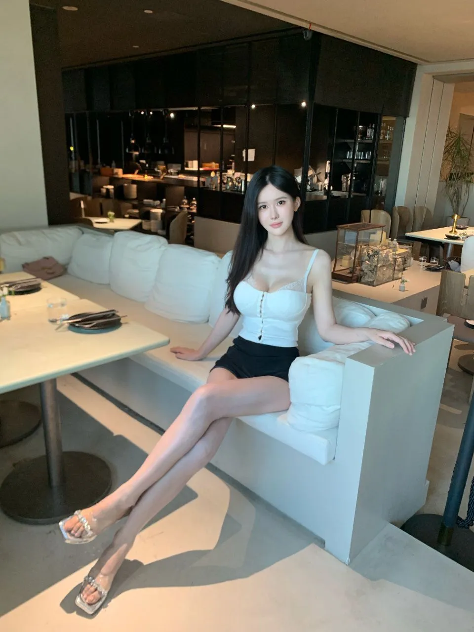 静安175G气质御姐身材火辣 Gallery 2