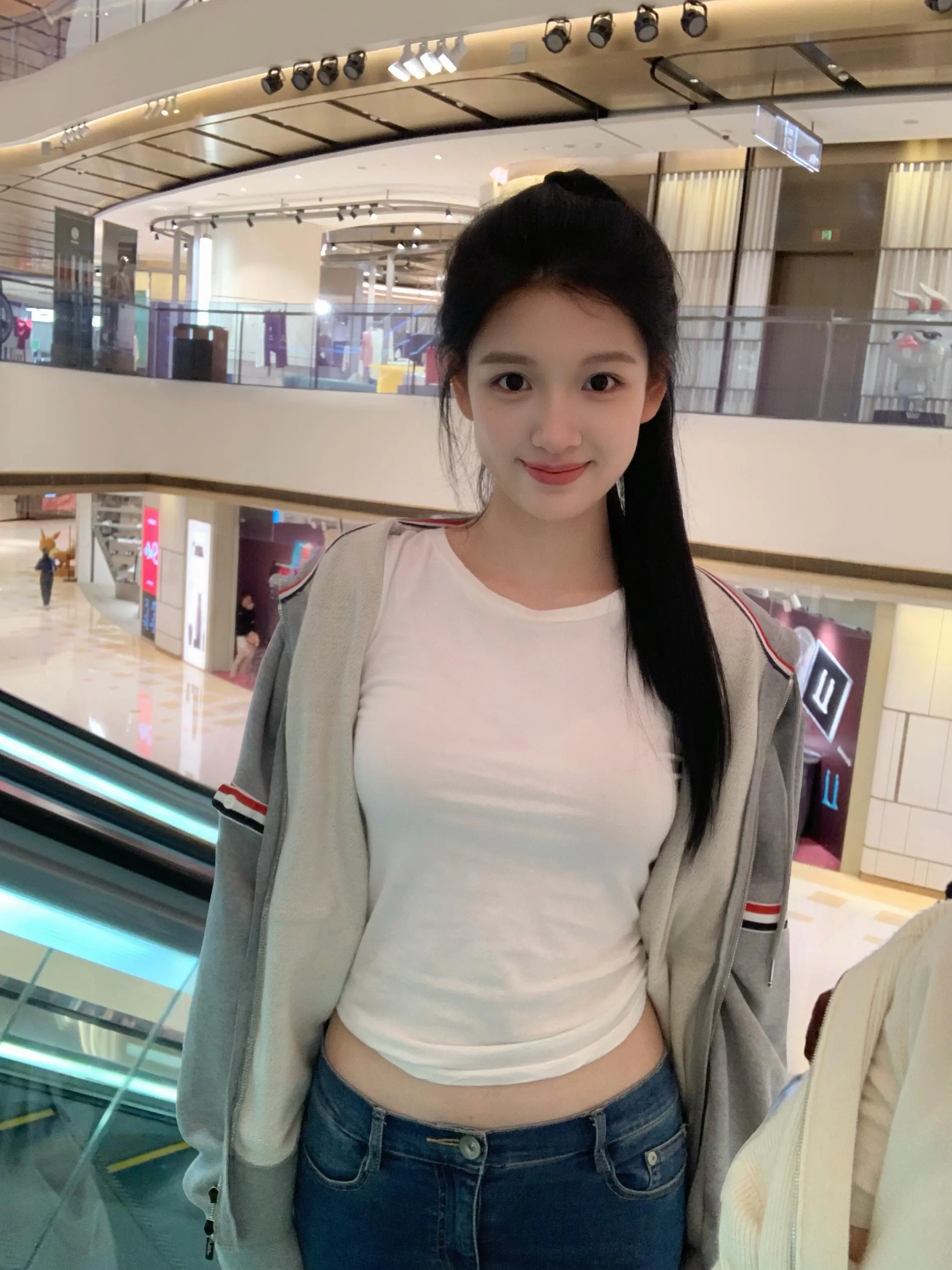 小月,真人真照有绝活回头课超多 Gallery 4