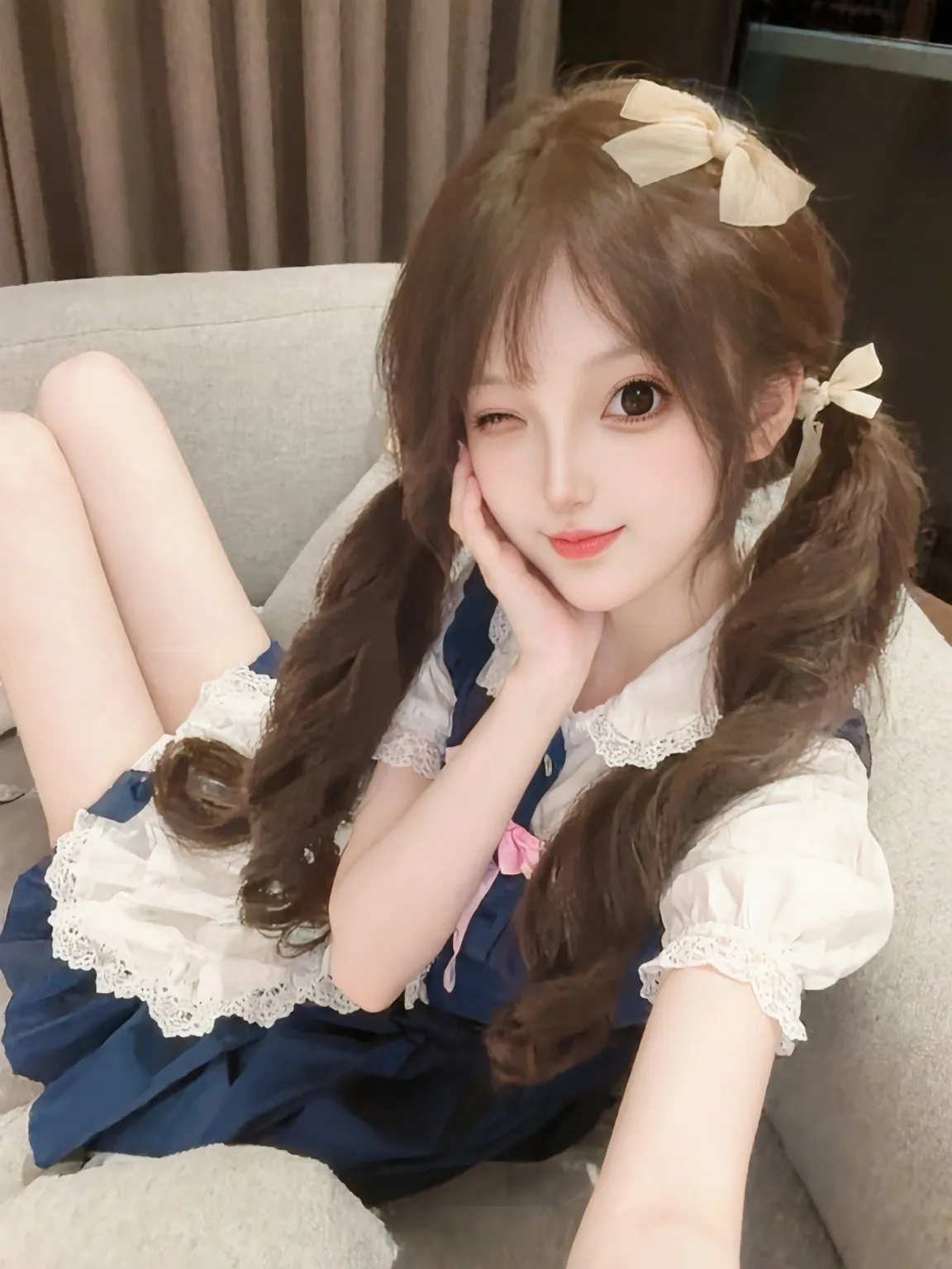 小爱酱  天然大胸混血儿萝莉 Gallery 4