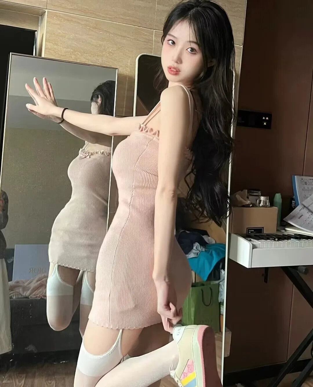 嘉定三点粉嫩妹 宝儿 Gallery 2