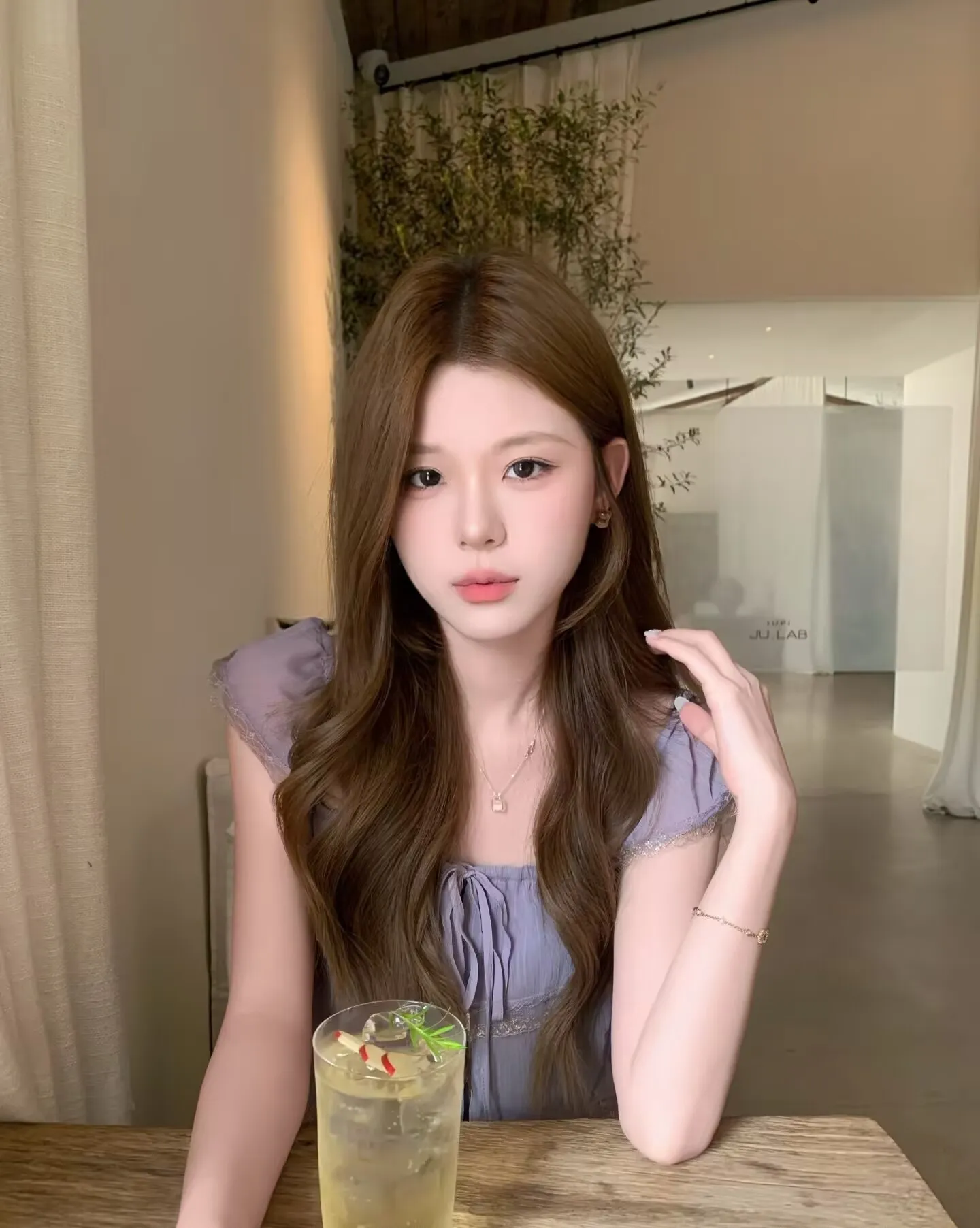 嘉定首次下海真实小嫩妹 蕊蕊 Gallery 2