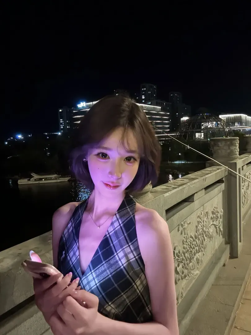 甜甜圈 情商高 放的开 服务佳