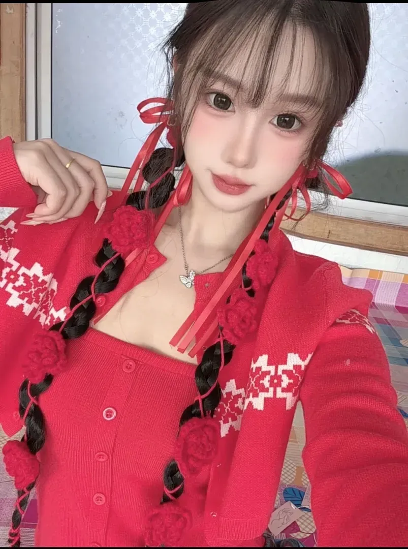 芙芙 平时挺装床上巨骚 Gallery 7