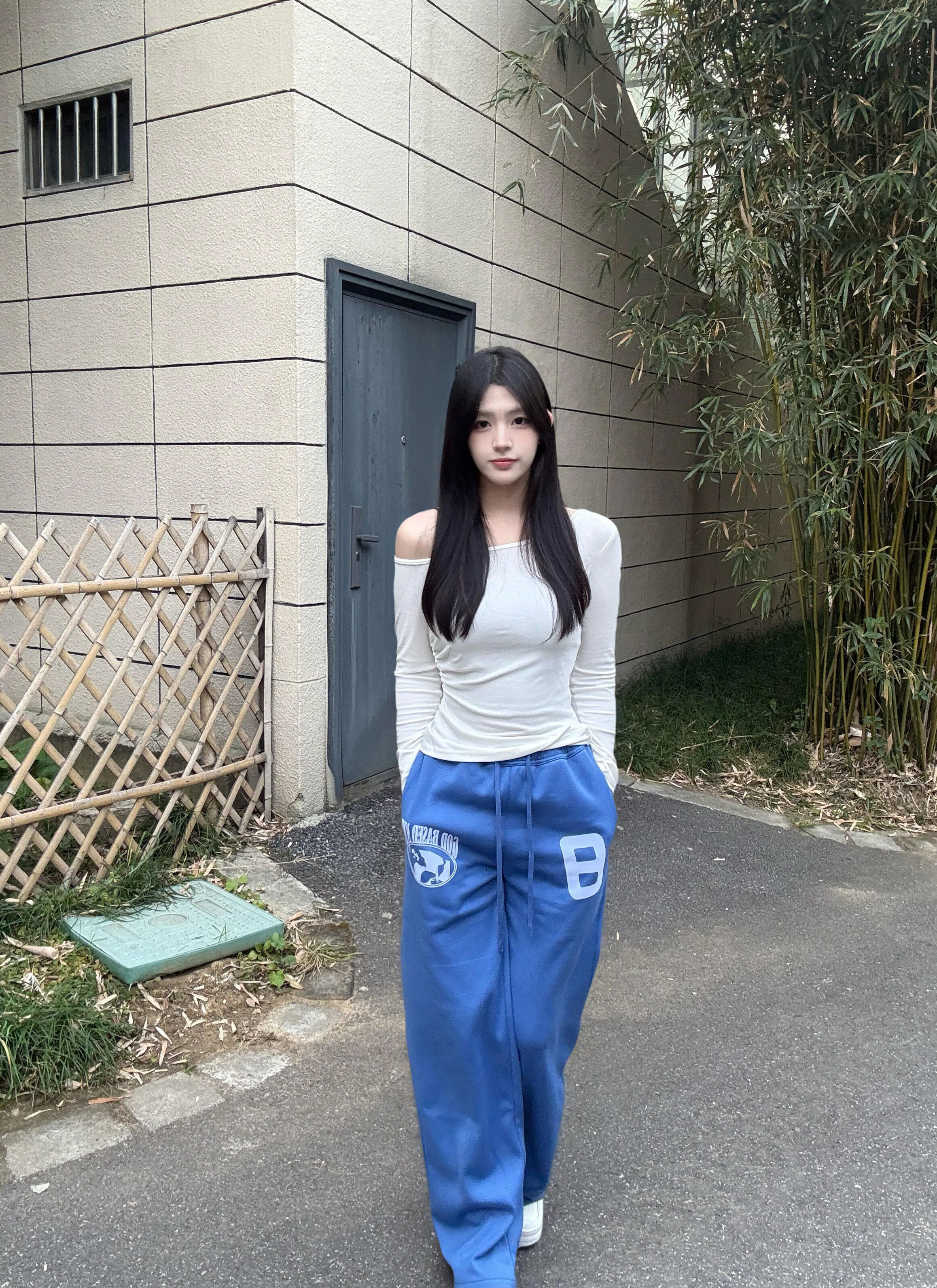 小红，嫩妹子三点粉下面紧 Gallery 6