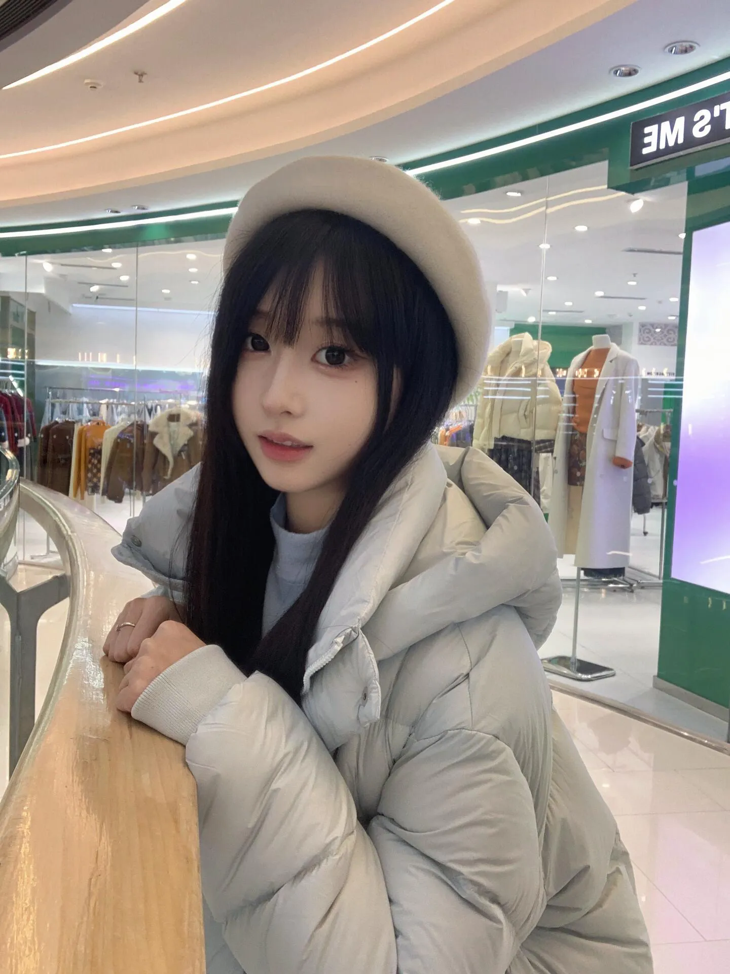 梦瑶 极致白小纯瑶 Gallery 1